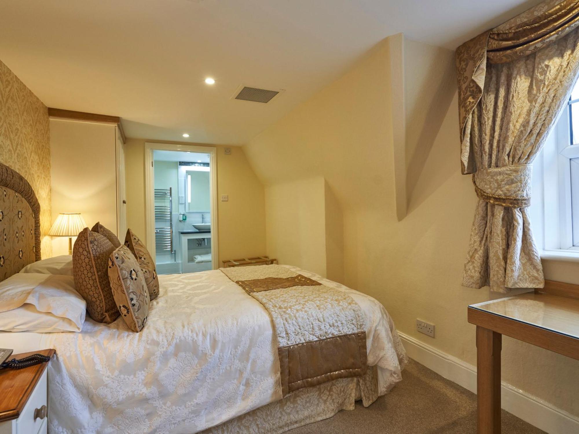 Hempstead House Hotel & Restaurant Sittingbourne Værelse billede