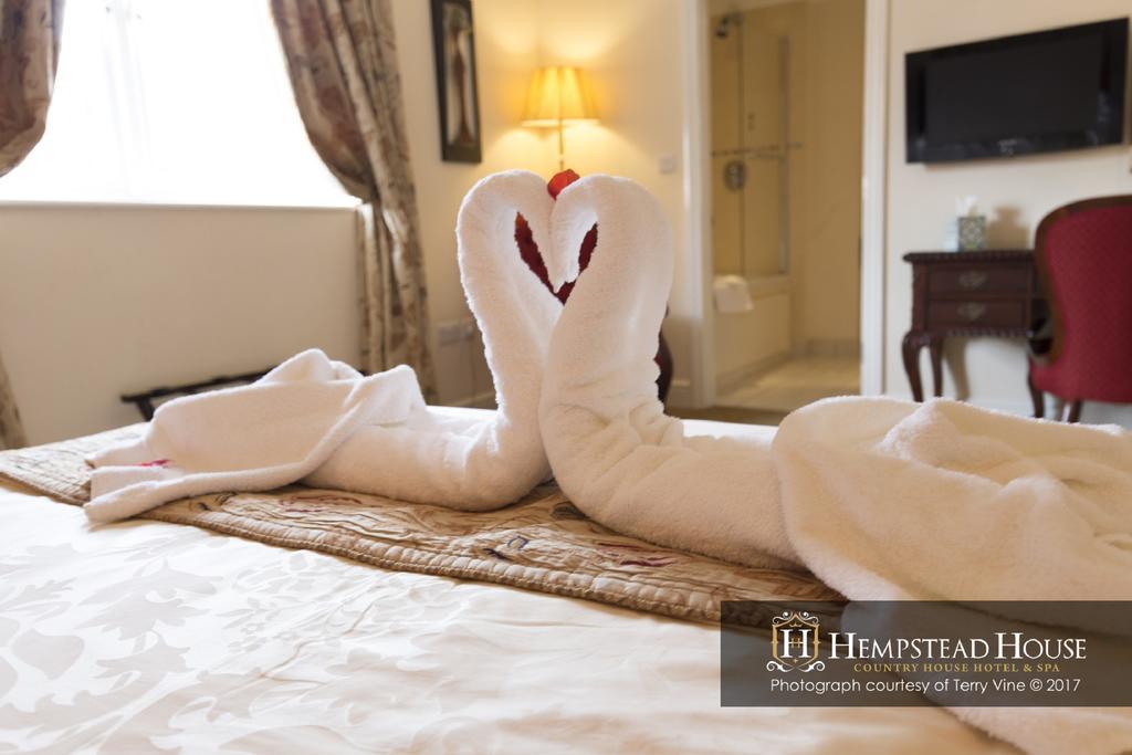 Hempstead House Hotel & Restaurant Sittingbourne Værelse billede